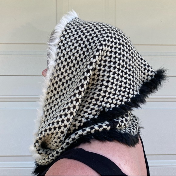 Melanie Lyne Knit Rabbit Fur Infinity Scarf - Picture 2 of 10